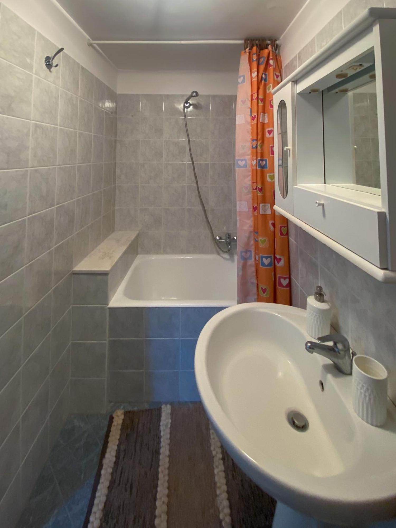 Trullo Pinto Apartment โลโกโรตอนโด ภายนอก รูปภาพ