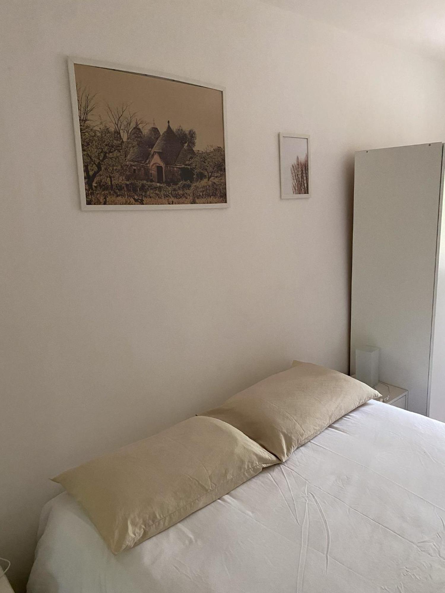 Trullo Pinto Apartment โลโกโรตอนโด ภายนอก รูปภาพ